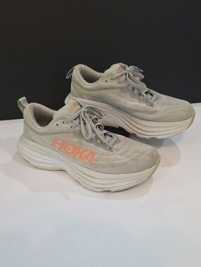Hoka Bondi 8 Women’s Athletic Shoes - Light Gray with Peach Logo Size 6.5 D Wide